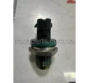 Датчик тиску палива Renault Master / Opel Movano / Nissan Interstar 2.5 dci (06-10) 0281002916, 0281002915 Датчик тиску палива Renault Master / Opel Movano / Nissan Interstar 2.5 dci (06-10) 0281002916, 0281002915