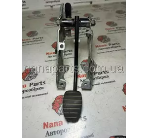 Педаль гальма Renault Trafic / Opel Vivaro / Nissan Primastar (00-14), 7701051781 Педаль гальма Renault Trafic / Opel Vivaro / Nissan Primastar (00-14), 7701051781
