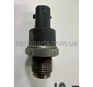 Датчик тиску палива Renault Master 2, Renault Trafic ( Vivaro / Primastar ), 0281002720 Датчик тиску палива Renault Master 2, Renault Trafic ( Vivaro / Primastar ), 0281002720