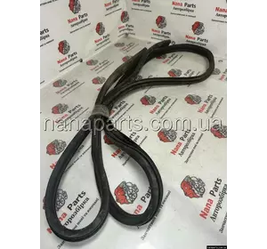 Ущільнювач дверей передньої правої/лівої Renault Trafic 2, 7700313536 Ущільнювач дверей передньої правої/лівої Renault Trafic 2, 7700313536