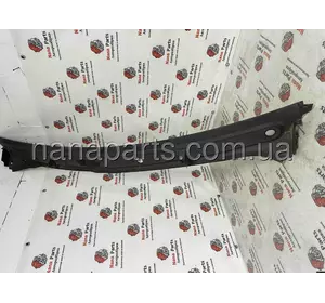 Пластик під лобове скло (жабо) Renault Trafic / Opel Vivaro / Nissan Primastar (00-14) 8200020540, 8200229873 Пластик під лобове скло (жабо) Renault Trafic / Opel Vivaro / Nissan Primastar (00-14) 8200020540, 8200229873