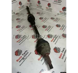 Піввісь полуось права 27/39 шліців до 2007 ( приводний вал, привід диференціалу) Renault Trafic 2, 8200169163 Піввісь полуось права 27/39 шліців до 2007 ( приводний вал, привід диференціалу) Renault Trafic 2, 8200169163