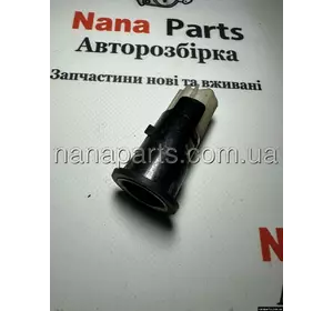Гніздо прикурювача Renault Master 3, (Opel Movano, Nissan NV400), 8230001239 Гніздо прикурювача Renault Master 3, (Opel Movano, Nissan NV400), 8230001239
