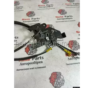 Механізм замка (правої бокової дверки) Renault Trafic / Opel Vivaro / Nissan Primastar (00-14), 8200004828 Механізм замка (правої бокової дверки) Renault Trafic / Opel Vivaro / Nissan Primastar (00-14), 8200004828