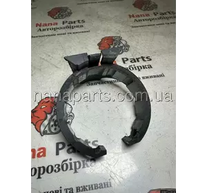 Кронштейн кріплення бачка гідропідсилювача керма Renault Trafic 2, 7700840252 Кронштейн кріплення бачка гідропідсилювача керма Renault Trafic 2, 7700840252