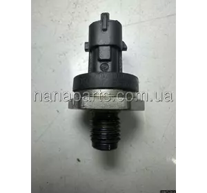 Датчик тиску палива Renault Master / Opel Movano / Nissan Interstar, 8200576683 Датчик тиску палива Renault Master / Opel Movano / Nissan Interstar, 8200576683