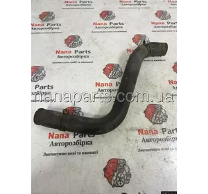 Патрубок системи охолодження Renault Trafic 2 / Opel Vivaro / Nissan Primastar (00-14) Патрубок системи охолодження Renault Trafic 2 / Opel Vivaro / Nissan Primastar (00-14)